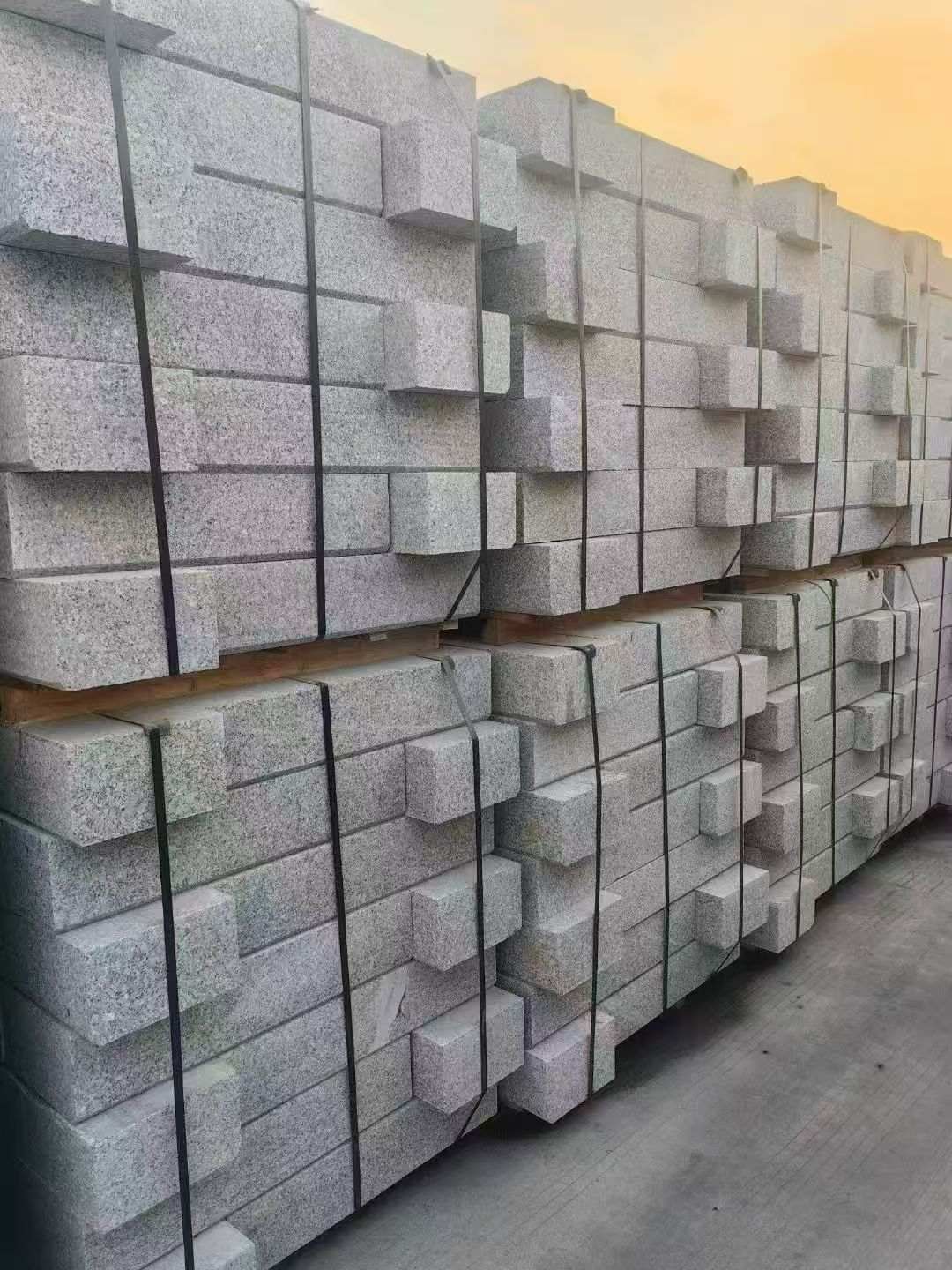 甘肃 芝麻白路沿石