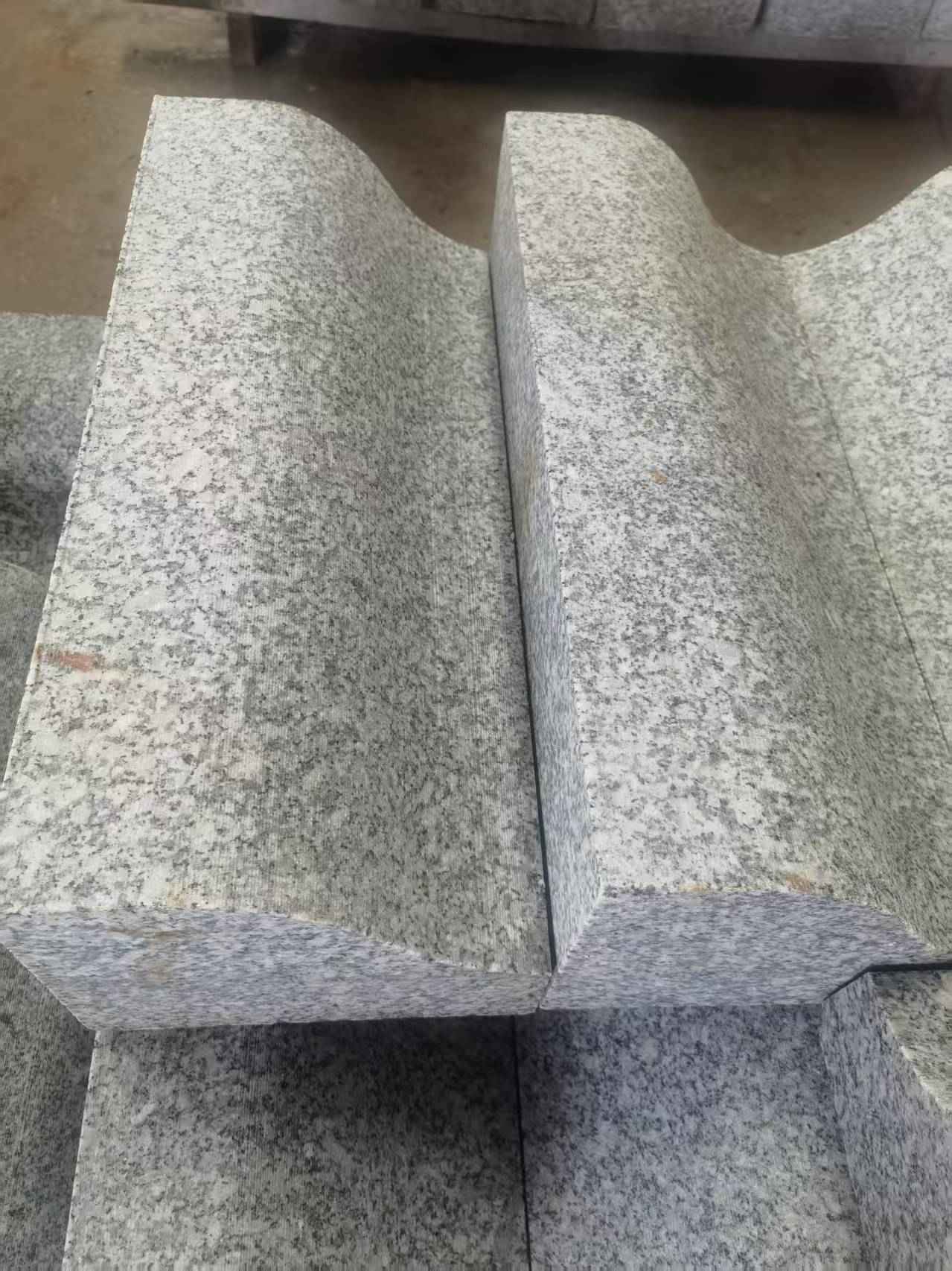 甘肃芙蓉白S型拉丝面路沿石